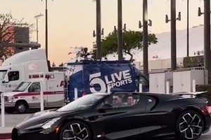 太帅了东契奇驾驶爱车布加迪出门！有没有懂的说说价格？