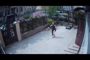 控球如此简单？看兔子姐姐长裙高跟秀运球